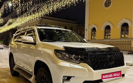 Toyota Land Cruiser Prado 150 рестайлинг 2, 2020 год, 4 900 000 рублей, 1 фотография