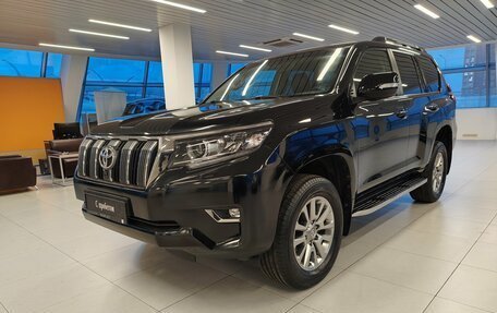 Toyota Land Cruiser Prado 150 рестайлинг 2, 2019 год, 4 790 000 рублей, 1 фотография