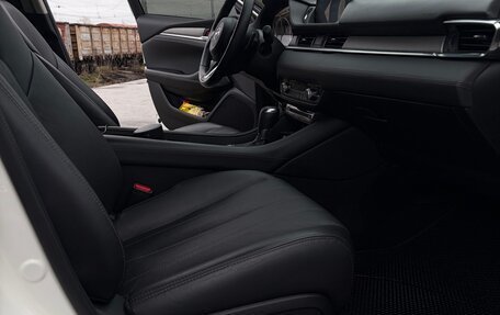 Mazda 6, 2020 год, 2 400 000 рублей, 19 фотография