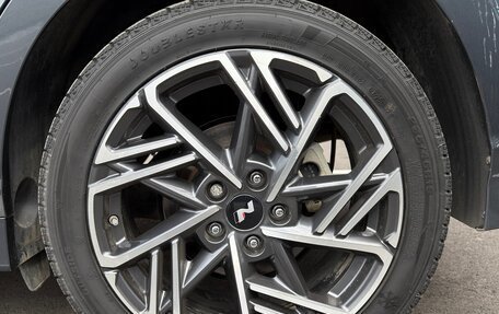 Hyundai Kona I, 2021 год, 1 980 000 рублей, 32 фотография