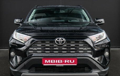Toyota RAV4, 2021 год, 3 700 000 рублей, 2 фотография