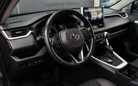 Toyota RAV4, 2021 год, 3 700 000 рублей, 13 фотография