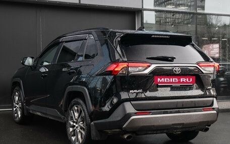 Toyota RAV4, 2021 год, 3 700 000 рублей, 6 фотография