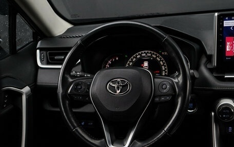 Toyota RAV4, 2021 год, 3 700 000 рублей, 12 фотография