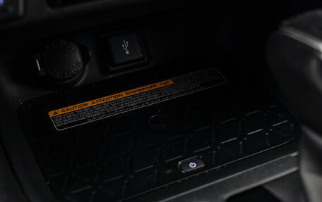 Toyota RAV4, 2021 год, 3 700 000 рублей, 19 фотография