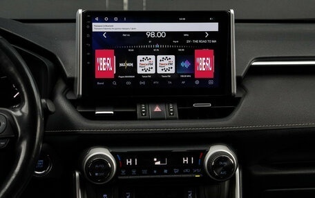 Toyota RAV4, 2021 год, 3 700 000 рублей, 11 фотография