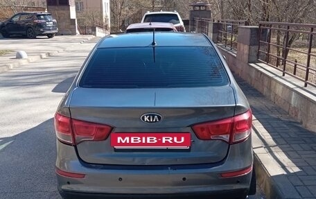 KIA Rio III рестайлинг, 2015 год, 400 000 рублей, 2 фотография