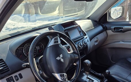 Mitsubishi Pajero Sport II рестайлинг, 2014 год, 1 550 000 рублей, 5 фотография