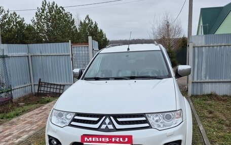Mitsubishi Pajero Sport II рестайлинг, 2014 год, 1 550 000 рублей, 2 фотография