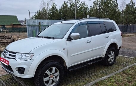 Mitsubishi Pajero Sport II рестайлинг, 2014 год, 1 550 000 рублей, 3 фотография