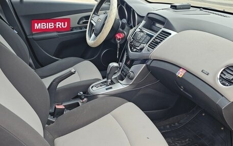 Chevrolet Cruze II, 2012 год, 730 000 рублей, 9 фотография