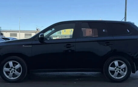 Mitsubishi Outlander III рестайлинг 3, 2014 год, 1 395 000 рублей, 5 фотография