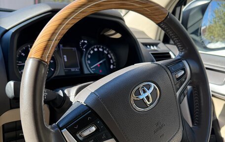 Toyota Land Cruiser Prado 150 рестайлинг 2, 2020 год, 4 900 000 рублей, 4 фотография