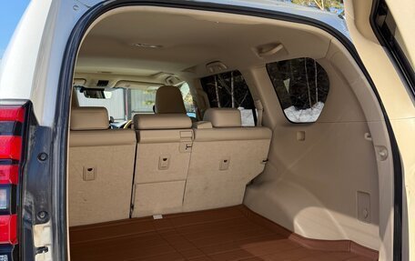 Toyota Land Cruiser Prado 150 рестайлинг 2, 2020 год, 4 900 000 рублей, 10 фотография