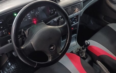 Daewoo Nexia I рестайлинг, 2001 год, 125 000 рублей, 10 фотография