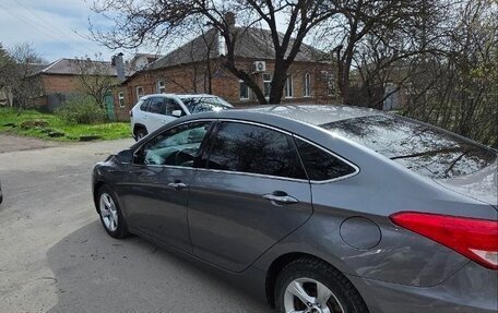 Hyundai i40 I рестайлинг, 2013 год, 1 300 000 рублей, 9 фотография