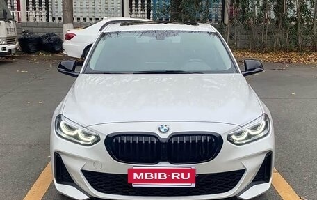 BMW 1 серия, 2023 год, 1 999 000 рублей, 2 фотография