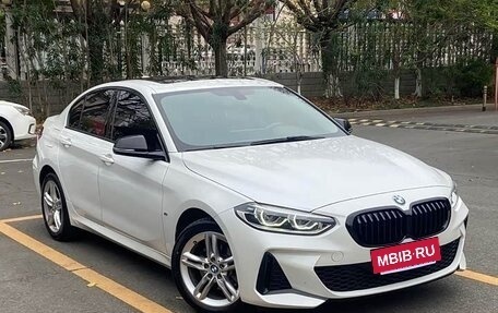 BMW 1 серия, 2023 год, 1 999 000 рублей, 3 фотография