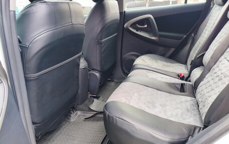 Toyota RAV4, 2010 год, 1 100 000 рублей, 13 фотография