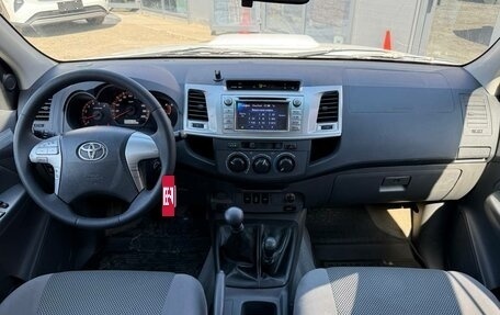 Toyota Hilux VII, 2013 год, 1 840 000 рублей, 22 фотография