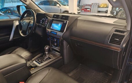 Toyota Land Cruiser Prado 150 рестайлинг 2, 2019 год, 4 790 000 рублей, 7 фотография