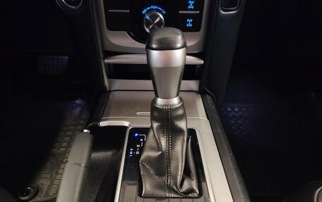 Toyota Land Cruiser Prado 150 рестайлинг 2, 2019 год, 4 790 000 рублей, 16 фотография