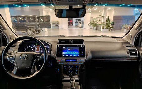 Toyota Land Cruiser Prado 150 рестайлинг 2, 2019 год, 4 790 000 рублей, 11 фотография