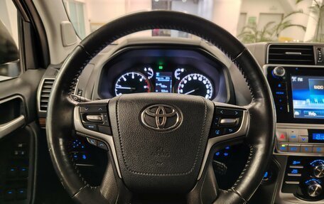 Toyota Land Cruiser Prado 150 рестайлинг 2, 2019 год, 4 790 000 рублей, 21 фотография