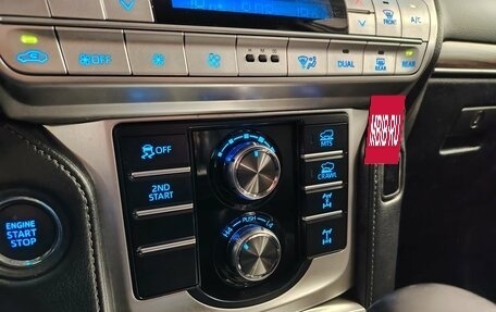 Toyota Land Cruiser Prado 150 рестайлинг 2, 2019 год, 4 790 000 рублей, 17 фотография