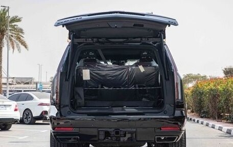 Cadillac Escalade V, 2025 год, 24 687 000 рублей, 6 фотография