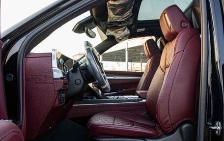 Cadillac Escalade V, 2025 год, 24 687 000 рублей, 14 фотография