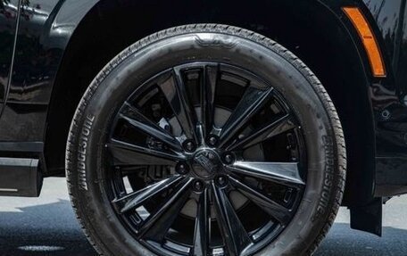 Cadillac Escalade V, 2025 год, 24 687 000 рублей, 8 фотография