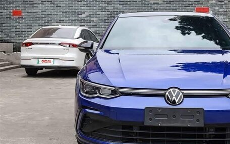 Volkswagen Golf VIII, 2023 год, 2 095 000 рублей, 4 фотография