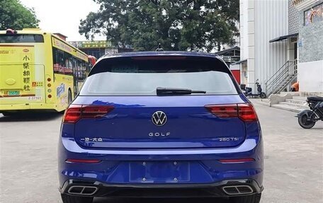 Volkswagen Golf VIII, 2023 год, 2 095 000 рублей, 9 фотография