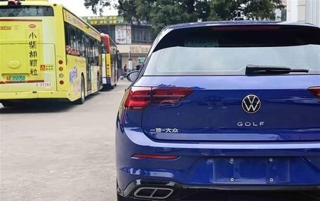 Volkswagen Golf VIII, 2023 год, 2 095 000 рублей, 14 фотография