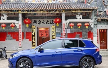 Volkswagen Golf VIII, 2023 год, 2 095 000 рублей, 13 фотография