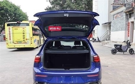 Volkswagen Golf VIII, 2023 год, 2 095 000 рублей, 10 фотография