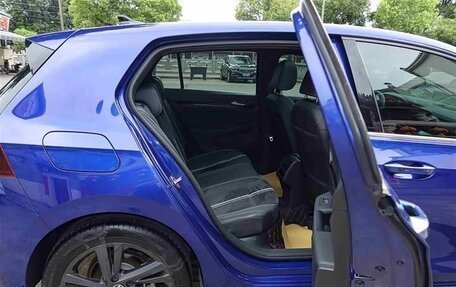 Volkswagen Golf VIII, 2023 год, 2 095 000 рублей, 26 фотография