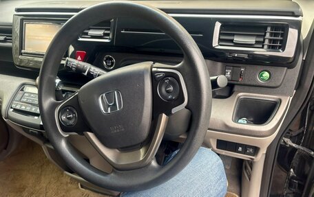 Honda Stepwgn IV, 2015 год, 1 790 000 рублей, 13 фотография