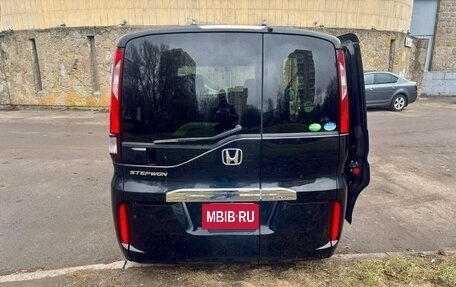 Honda Stepwgn IV, 2015 год, 1 790 000 рублей, 4 фотография