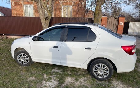 Renault Logan II, 2018 год, 750 000 рублей, 4 фотография