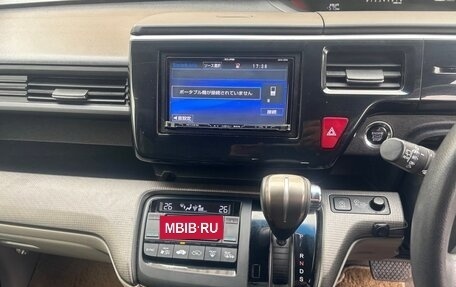 Honda Stepwgn IV, 2015 год, 1 790 000 рублей, 16 фотография