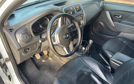 Renault Logan II, 2018 год, 750 000 рублей, 6 фотография