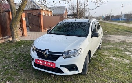 Renault Logan II, 2018 год, 750 000 рублей, 5 фотография