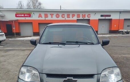 Chevrolet Niva I рестайлинг, 2017 год, 600 000 рублей, 4 фотография