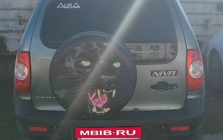 Chevrolet Niva I рестайлинг, 2017 год, 600 000 рублей, 10 фотография