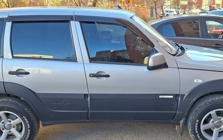 Chevrolet Niva I рестайлинг, 2014 год, 550 000 рублей, 2 фотография