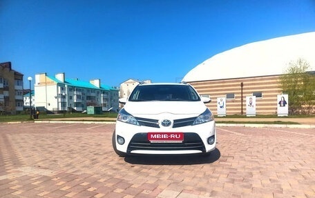 Toyota Verso I, 2014 год, 1 800 000 рублей, 5 фотография
