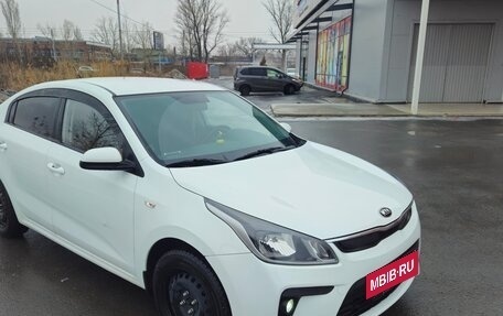KIA Rio IV, 2017 год, 1 000 000 рублей, 8 фотография