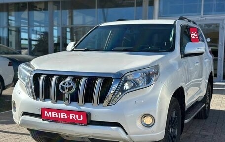Toyota Land Cruiser Prado 150 рестайлинг 2, 2015 год, 3 590 000 рублей, 1 фотография